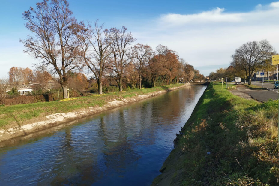 Il Canale Vacchelli.